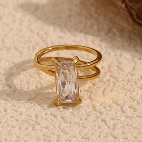 Anel Elegante de Zircônia com Camada Dupla