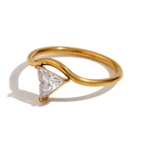 Anel Minimalista com Zircônia e Banho de Ouro 18k
