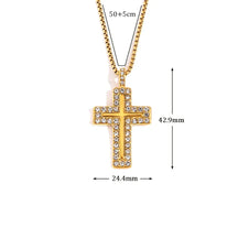 Colar Elegante com Pingente de Cruz em Zircônia