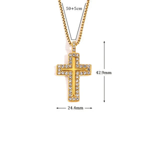 Colar Elegante com Pingente de Cruz em Zircônia