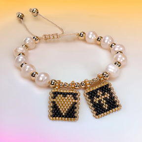 Pulseira de Pérolas com Coração e Cruz Boho