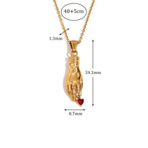 Colar Elegante com Pingente de Mão e Zircônia Vermelha