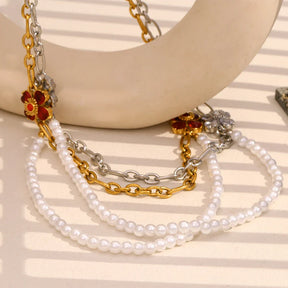 Colar Duplo de Pérolas e Flores em Ouro 18K Hipoalergênico