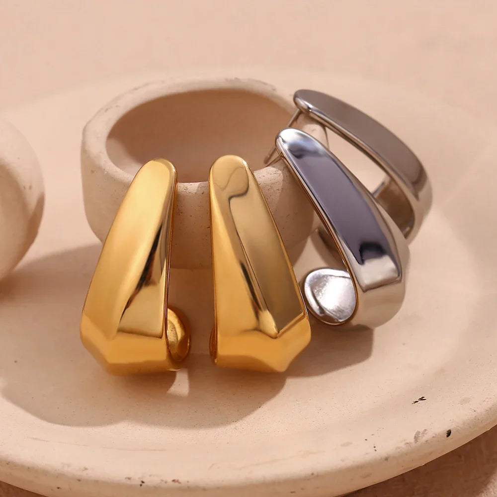 Brincos Elegância Geométrica Banhados a Ouro