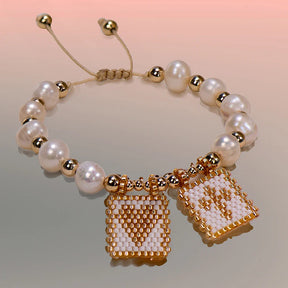 Pulseira de Pérolas com Coração e Cruz Boho