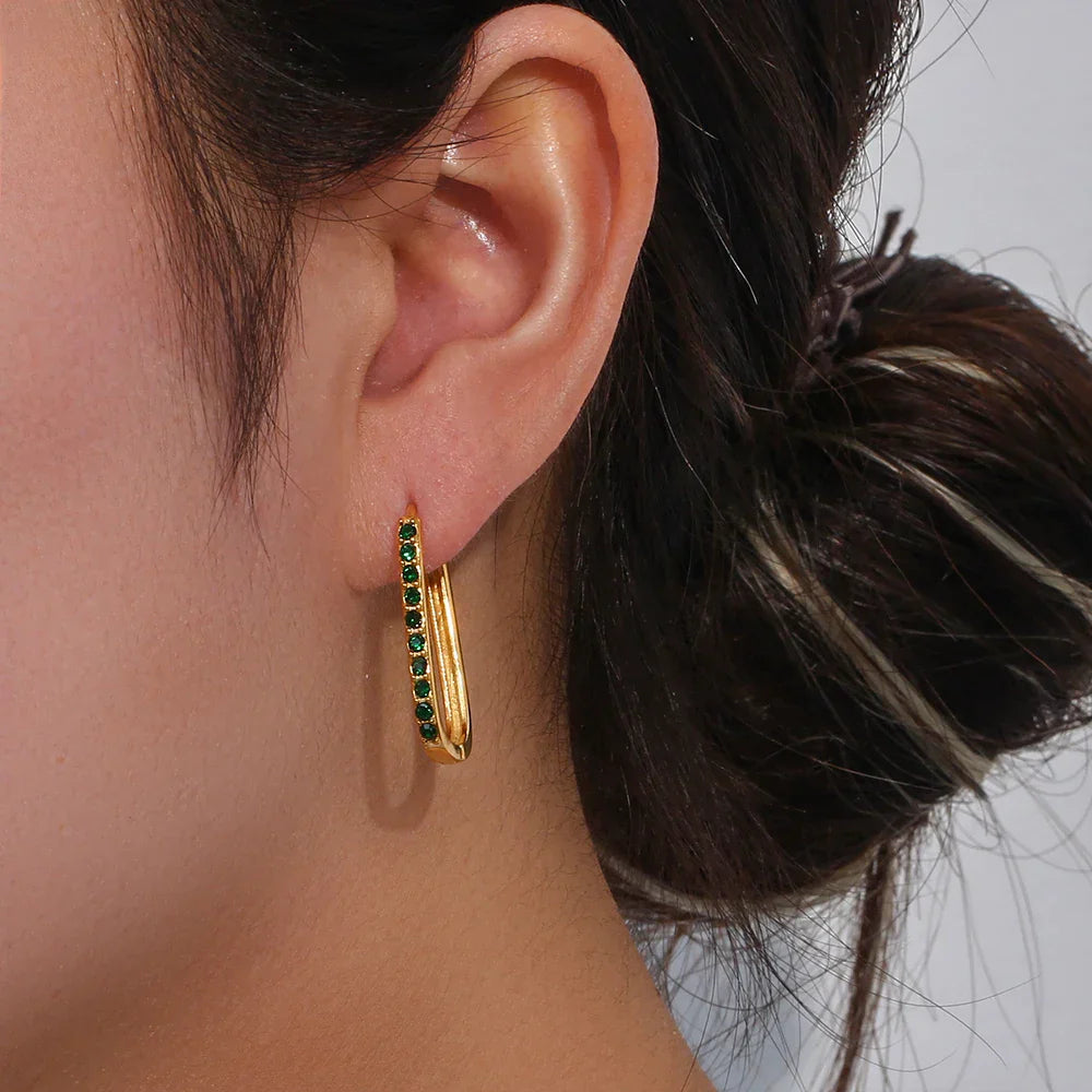 Argolas Elegantes com Zircônia Verde