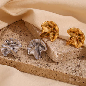 Brincos Plissados Elegantes Banhados a Ouro 18k