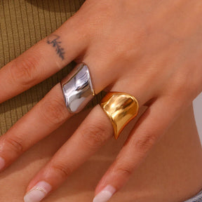 Anel Elegante de Aço Inoxidável Dourado e Prateado