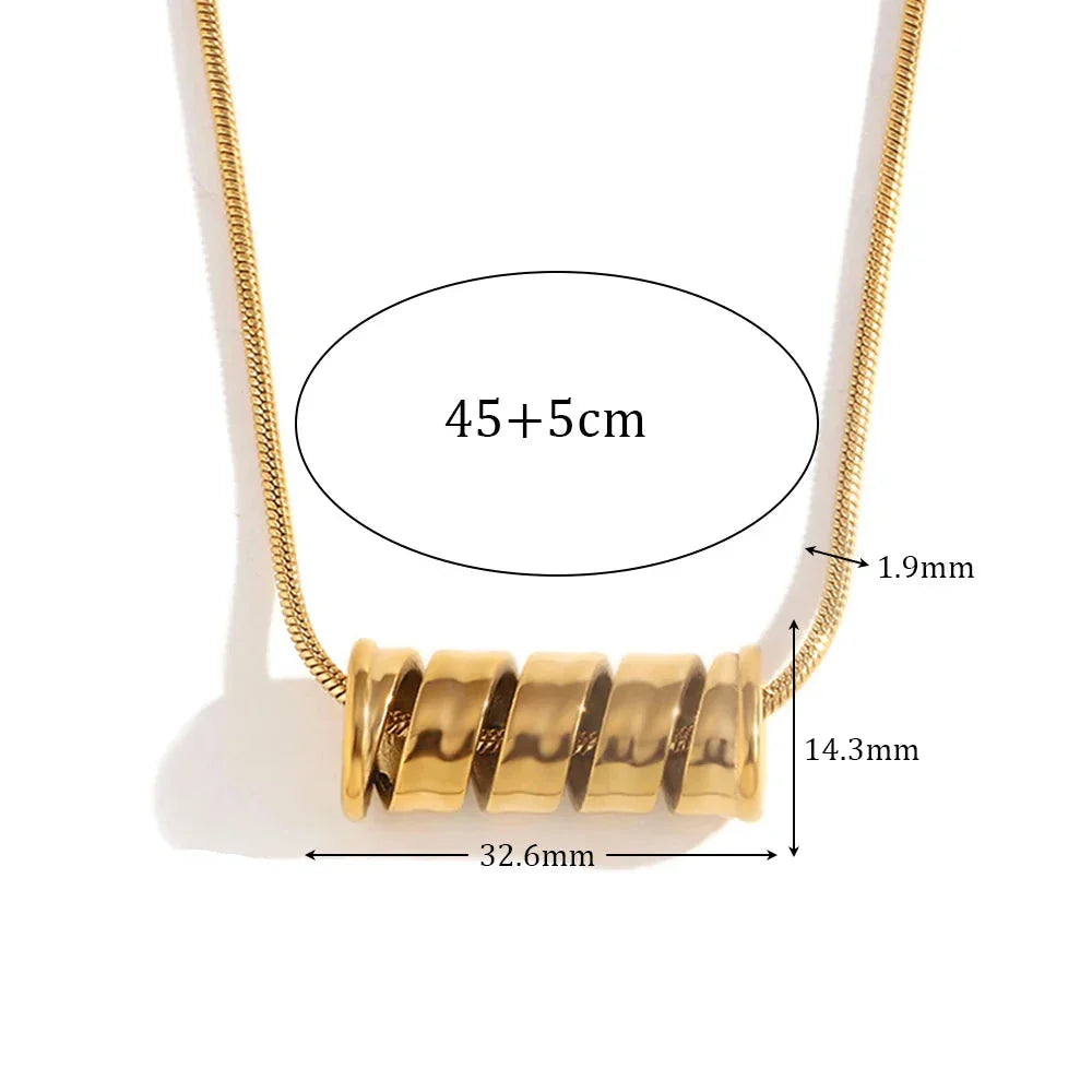 Colar Elegante com Pingente Espiral Banhado a Ouro 18K