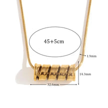 Colar Elegante com Pingente Espiral Banhado a Ouro 18K