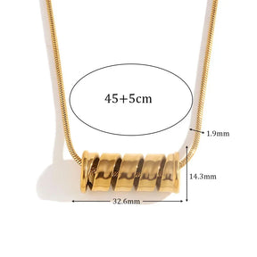 Colar Elegante com Pingente Espiral Banhado a Ouro 18K