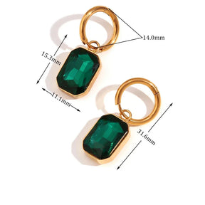 Brincos Elegância Minimalista com Zircônia
