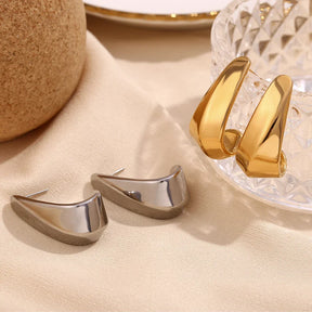 Brincos Elegância Geométrica Banhados a Ouro