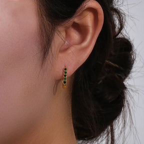 Argolas Elegantes com Zircônia Verde
