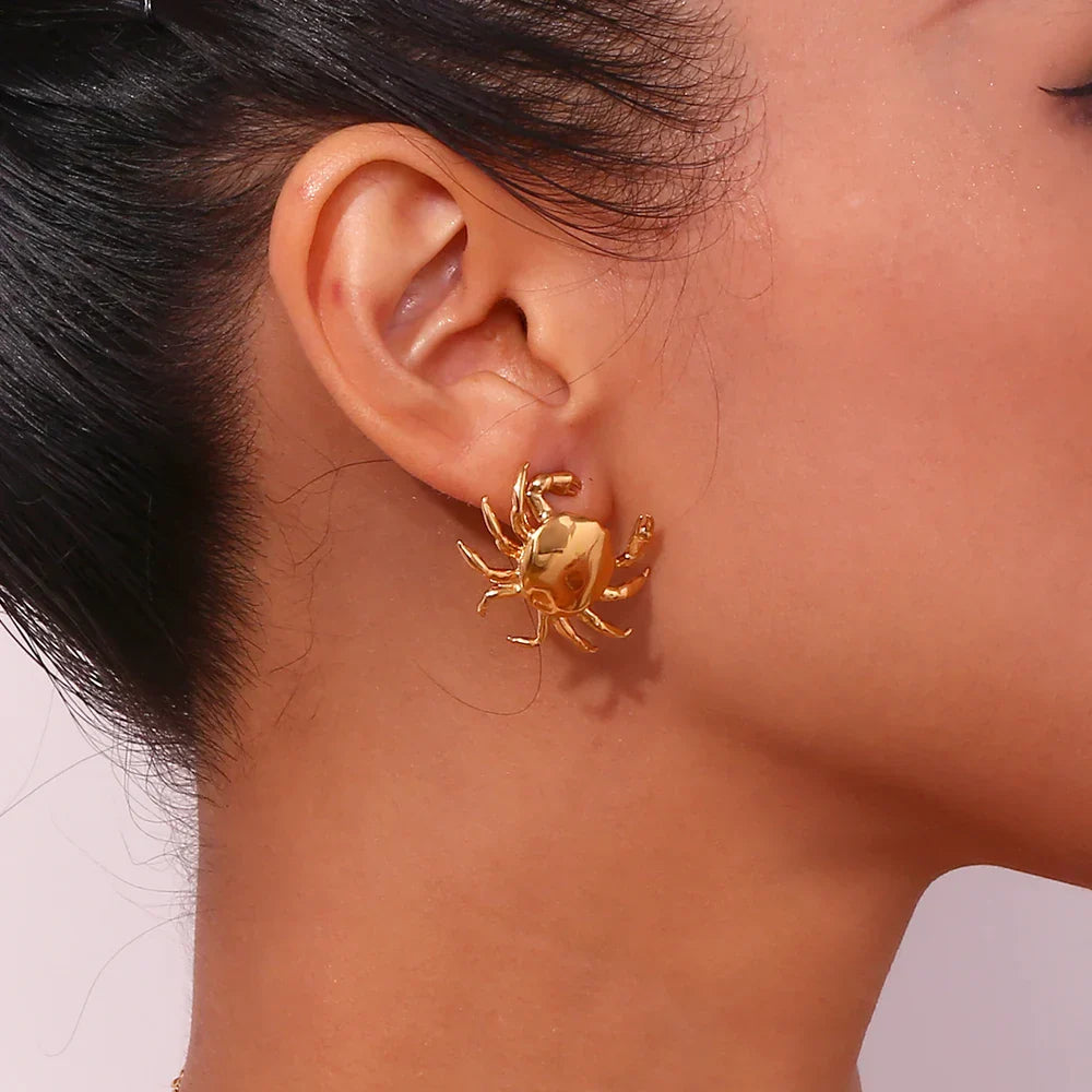Brincos Little Crab E.B. Belle - Elegância e Estilo