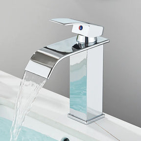 Quyanre Matte Torneira Estilo Cachoeira Design Quadrado Controle Alavanca Tratamento Polido
