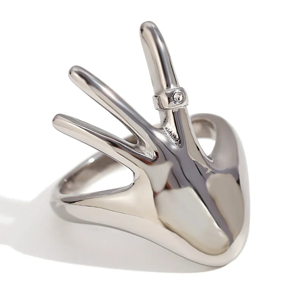 Anel Mão Elegante com Zircônia
