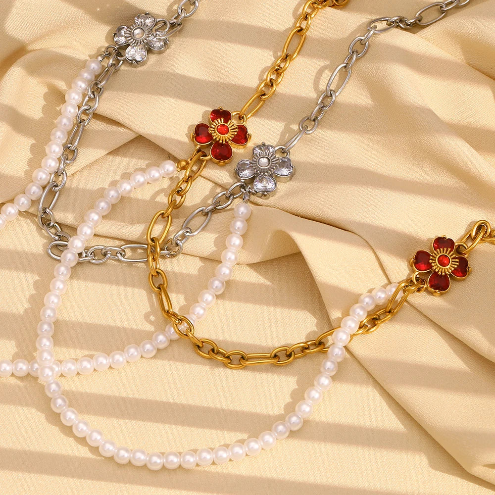 Colar Duplo de Pérolas e Flores em Ouro 18K Hipoalergênico