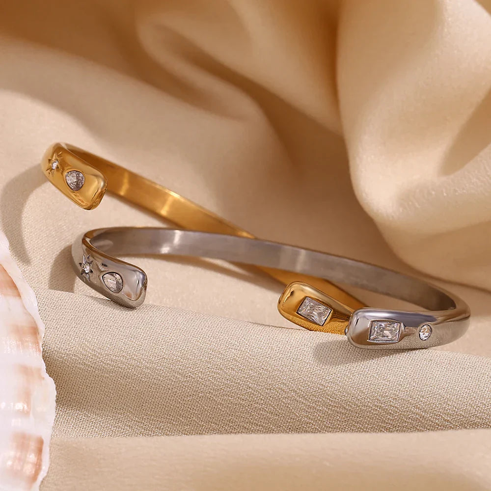 Pulseira Elegância Dourada com Zircônias