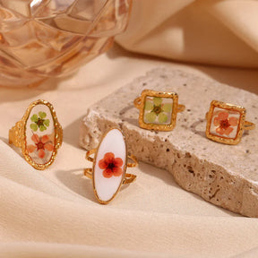 Anel Flor Vintage Oval com Zircônia e Ouro 18K