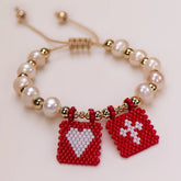 Pulseira de Pérolas com Coração e Cruz Boho