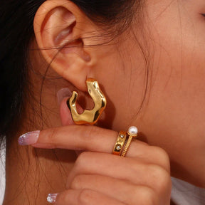 Brincos de Aço Inoxidável com Design Orgânico Dourado