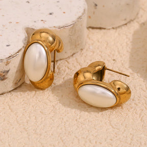 Brinco Elegante de Lagarta com Pérola