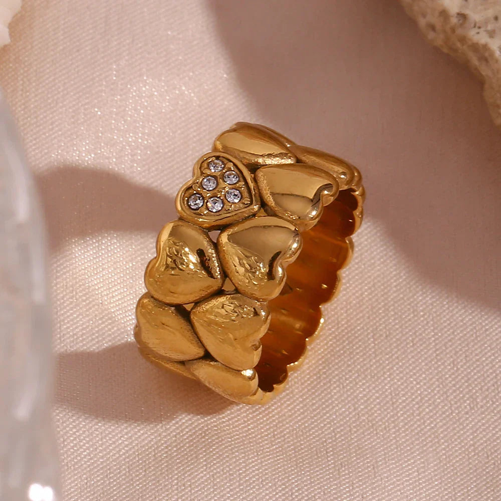 Anel Coração com Zircônia e Aço Inoxidável Banhado a Ouro