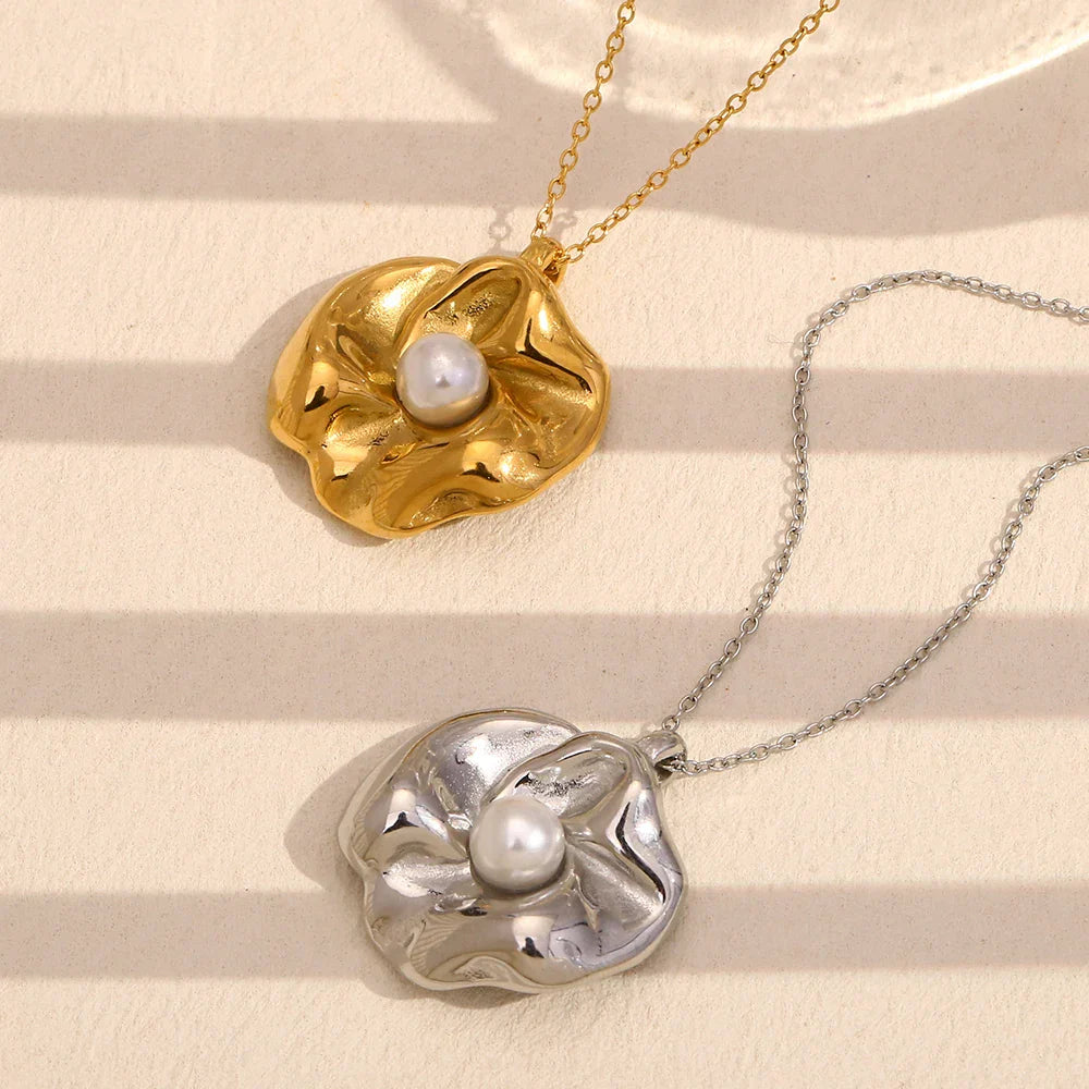 Colar Pingente Flor de Pérola Elegante em Aço Inoxidável 18K
