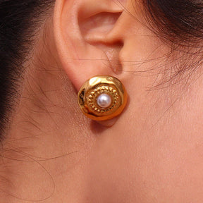 Brincos Boho de Pérola com Textura Martelada