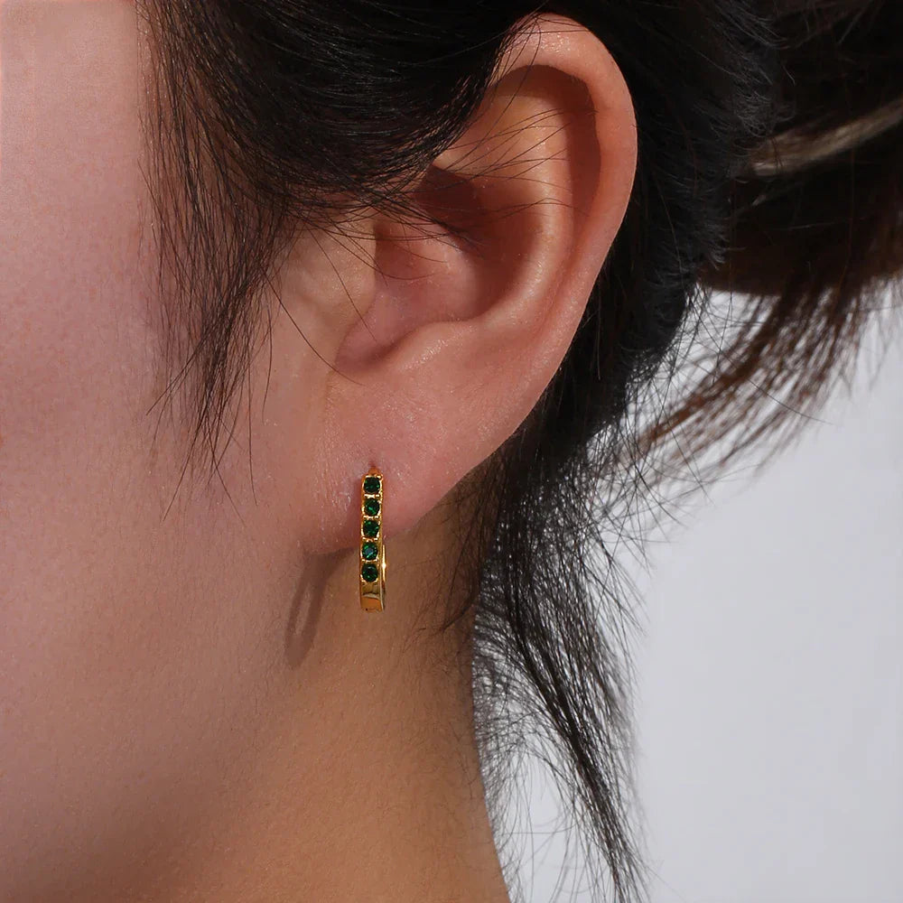 Argolas Elegantes com Zircônia Verde