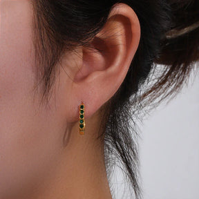 Argolas Elegantes com Zircônia Verde