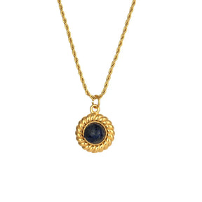 Colar Elegante com Pingente de Zircônia e Pérola