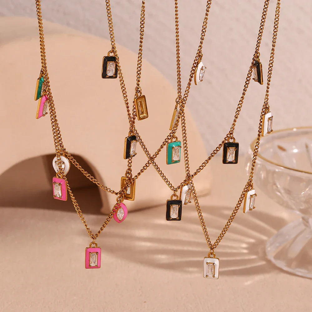 Colar Pingente Retangular com Zircônia e Esmalte Colorido