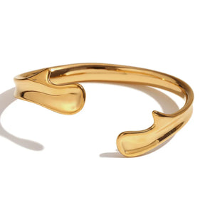 Pulseira Elegante Banhada a Ouro 18K para Mulheres