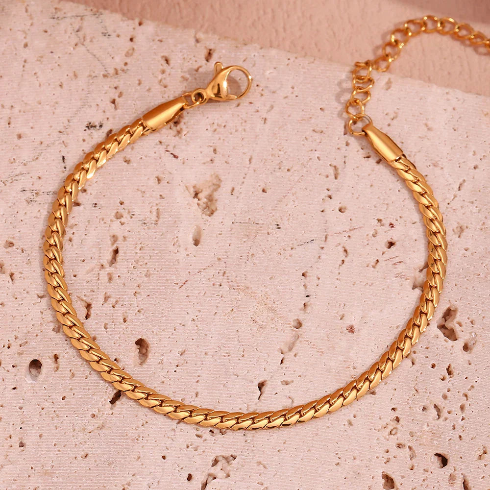 Pulseira Elegância Dourada Burnetts Joias