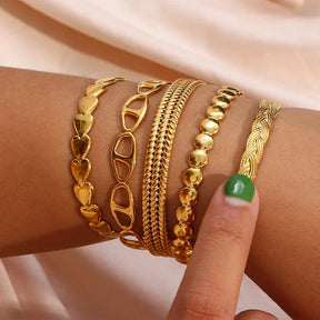 Pulseira Coração Trançado Banhada a Ouro Burnetts