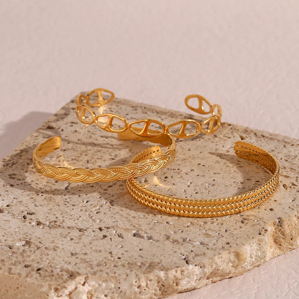 Pulseira Coração Trançado Banhada a Ouro Burnetts