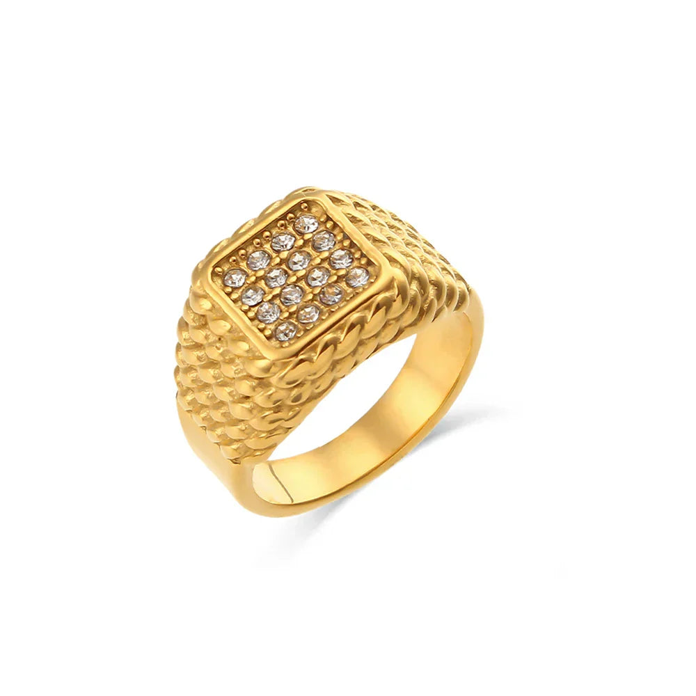 Anel de Luxo com Zircônia Banhado a Ouro