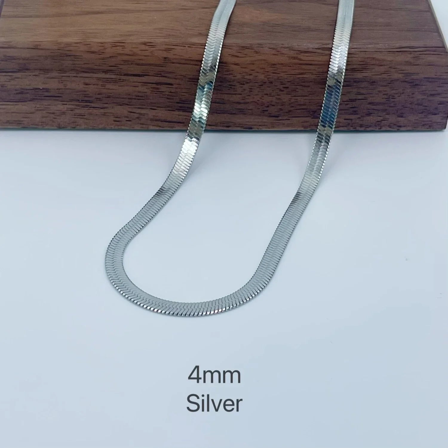 Colar Unissex de Aço Inoxidável banhado ouro 18k Dourado - Estilo Minimalista