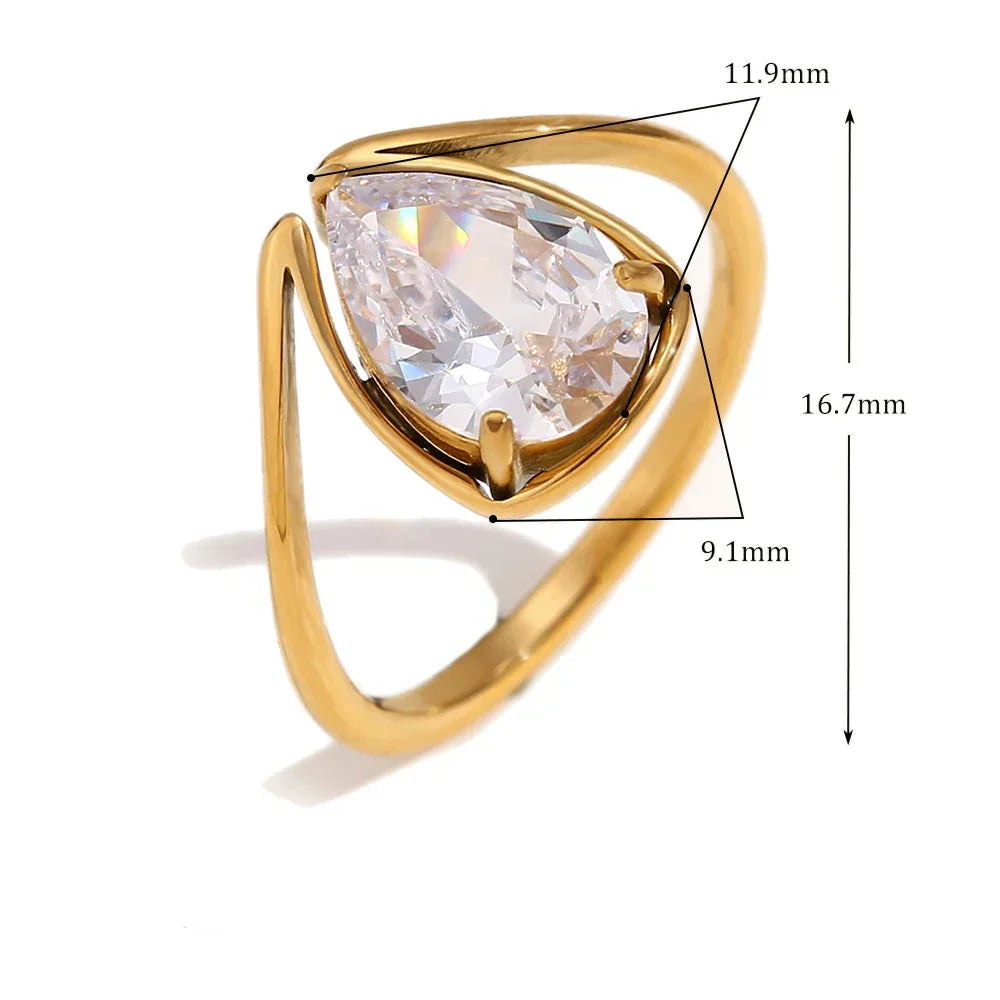Anel Minimalista de Gota com Zircônia e Ouro 18K