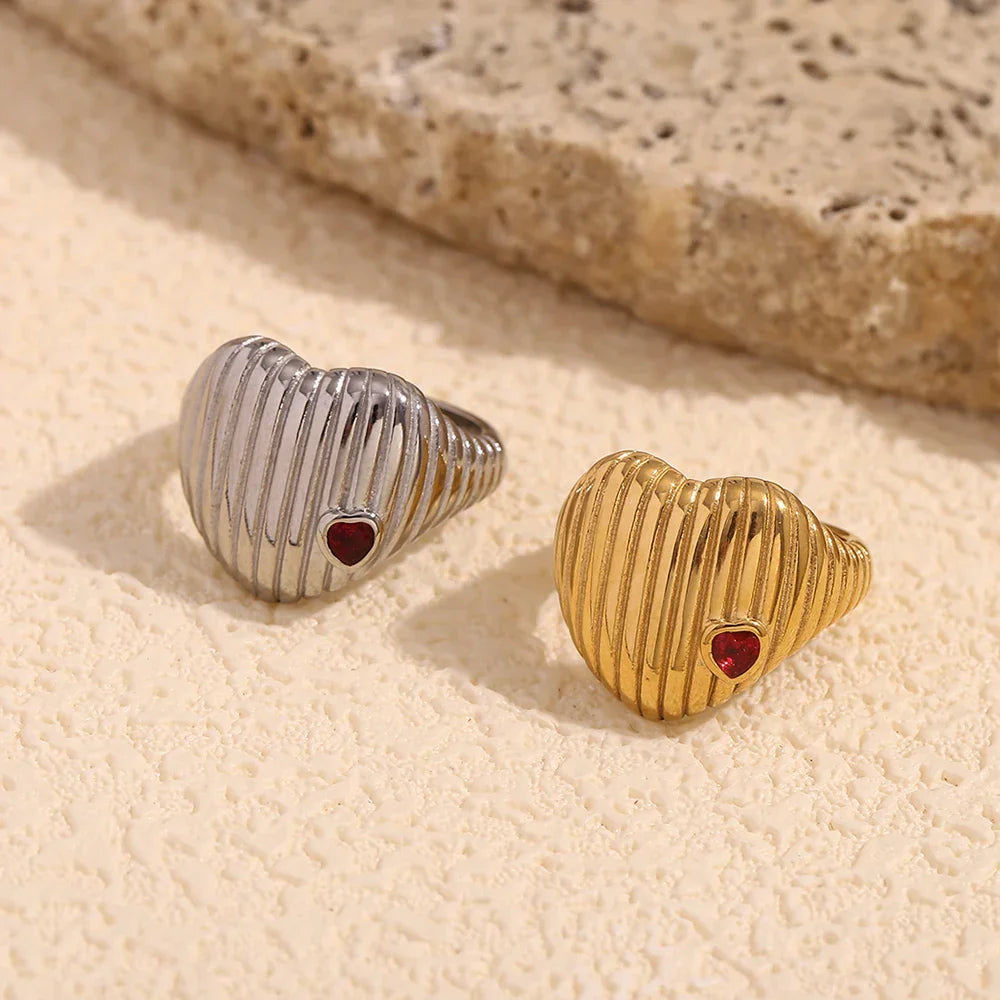 Anel Coração Banhado a Ouro 18K com Zircônia