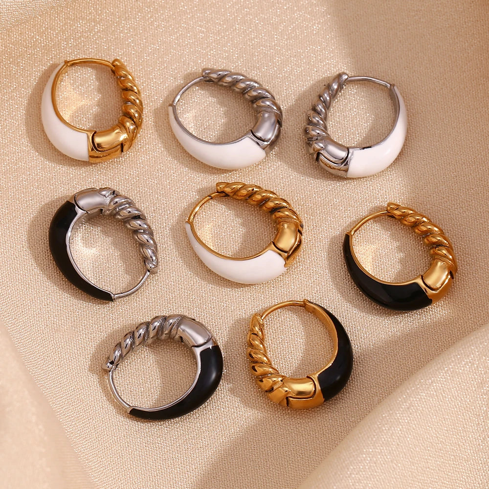 Brincos de Argola Esmaltados com Detalhe Torcido
