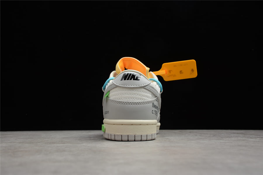 Off-White x Nike Dunk Low Lot 2 of 50