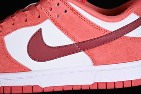 Nike SB Dunk Low ‘Valentines Day’ (2024)