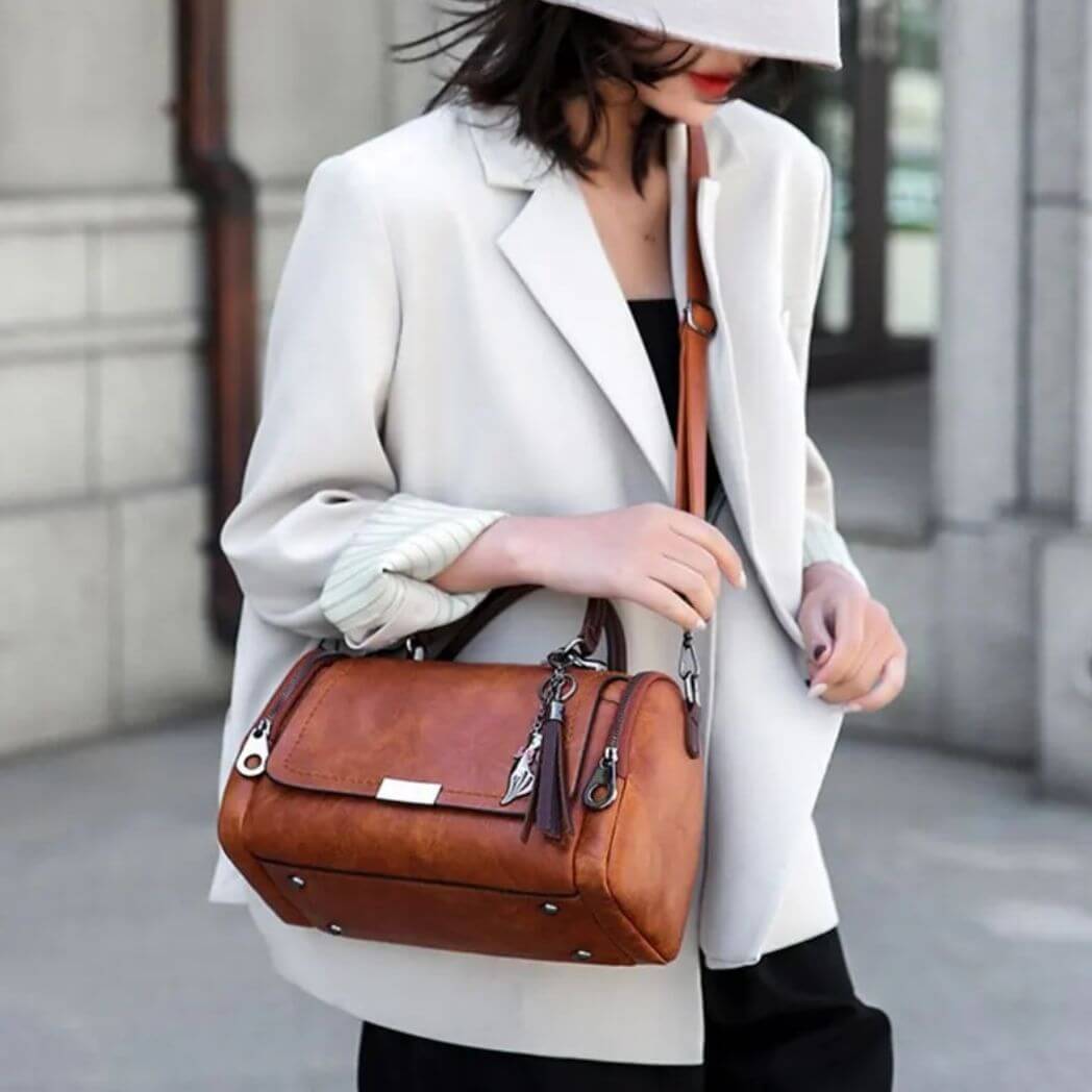 Bolsa Feminina de Couro Celeste - Tudo Tem