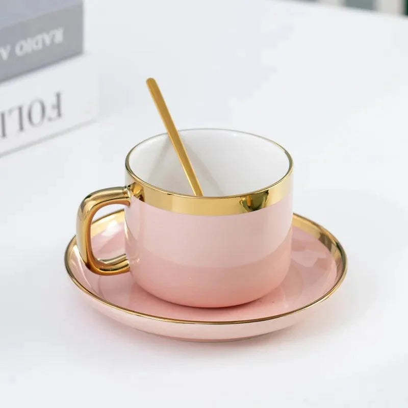 Caneca de Café de Cerâmica com Pires Luxuosa