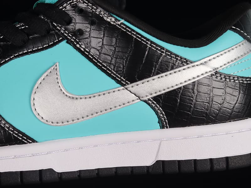 Nike Dunk Low Diamond Supply Co.