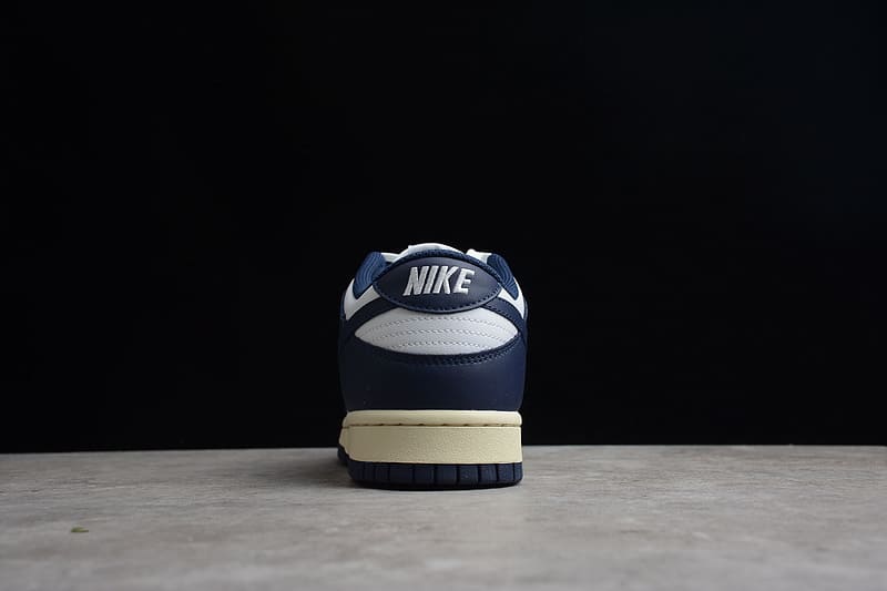 Nike Dunk Low Vintage Navy