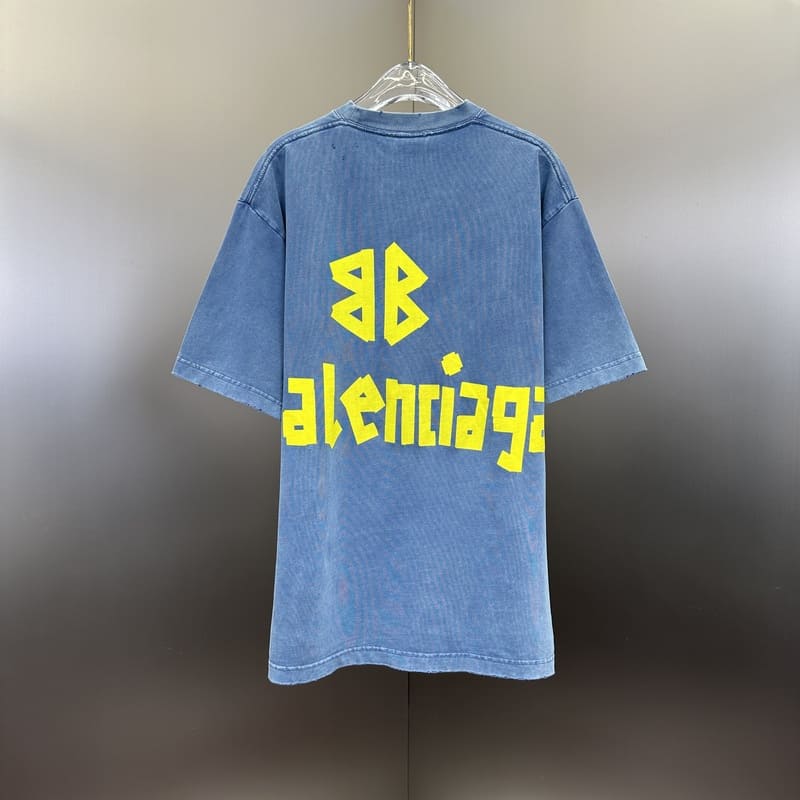 Camiseta Balenciaga Tape Type Azul